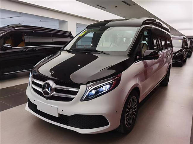 在北京哪里可以租奔驰7座商务车?v260租车带司机一天多少钱?