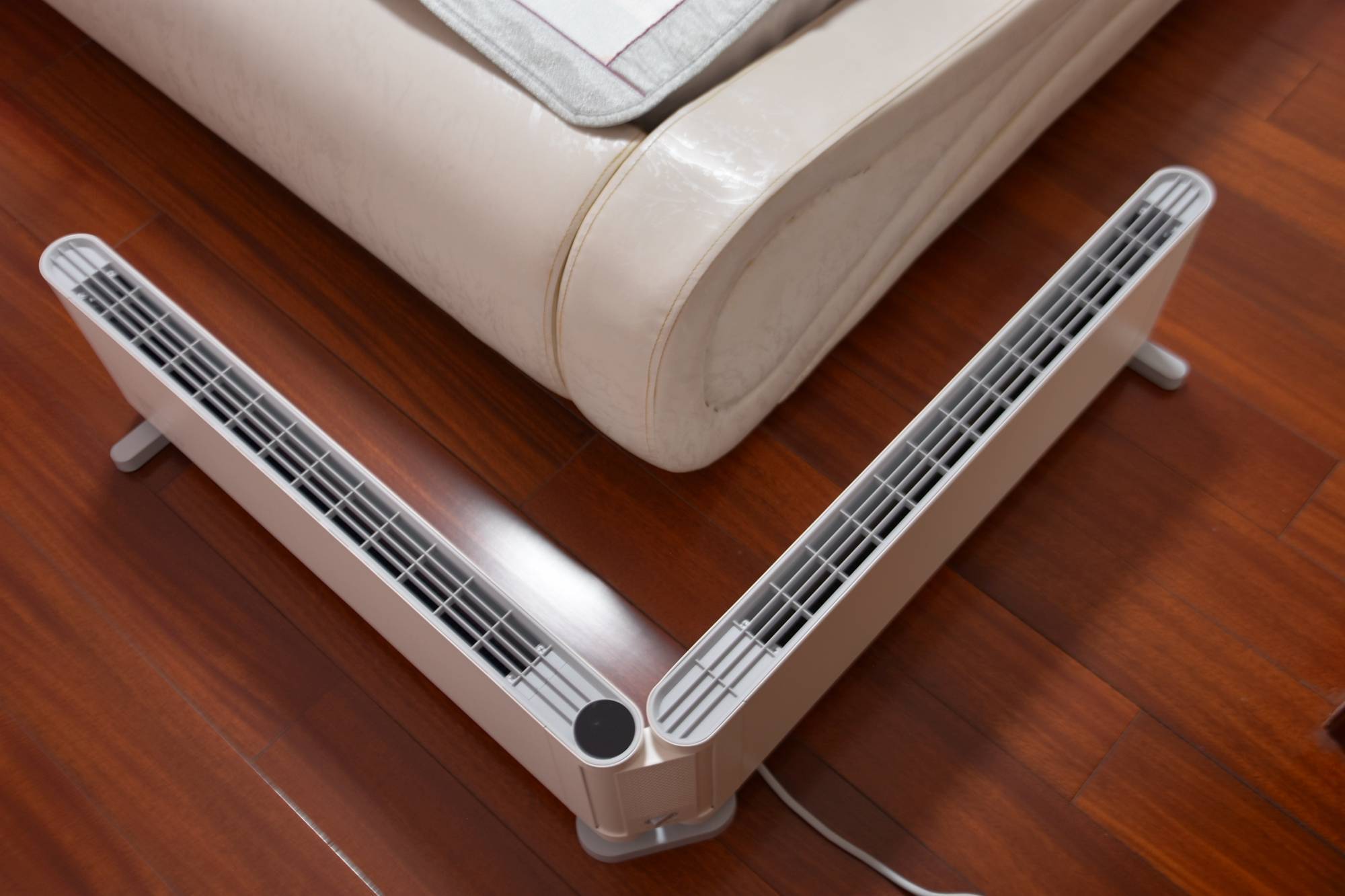 过冬好物——米家石墨烯折叠踢脚线电暖器:收纳方便,加热够快