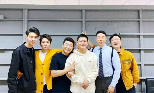 德云社儿徒爱徒之争再起,栾云平用口才秒杀了烧饼_压力_哥哥_对话