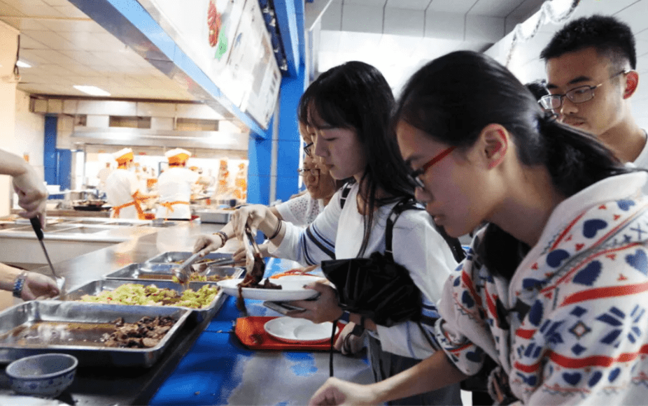 大学食堂擦边菜套路太深,千叶豆腐都算荤菜,感觉智商被摩擦