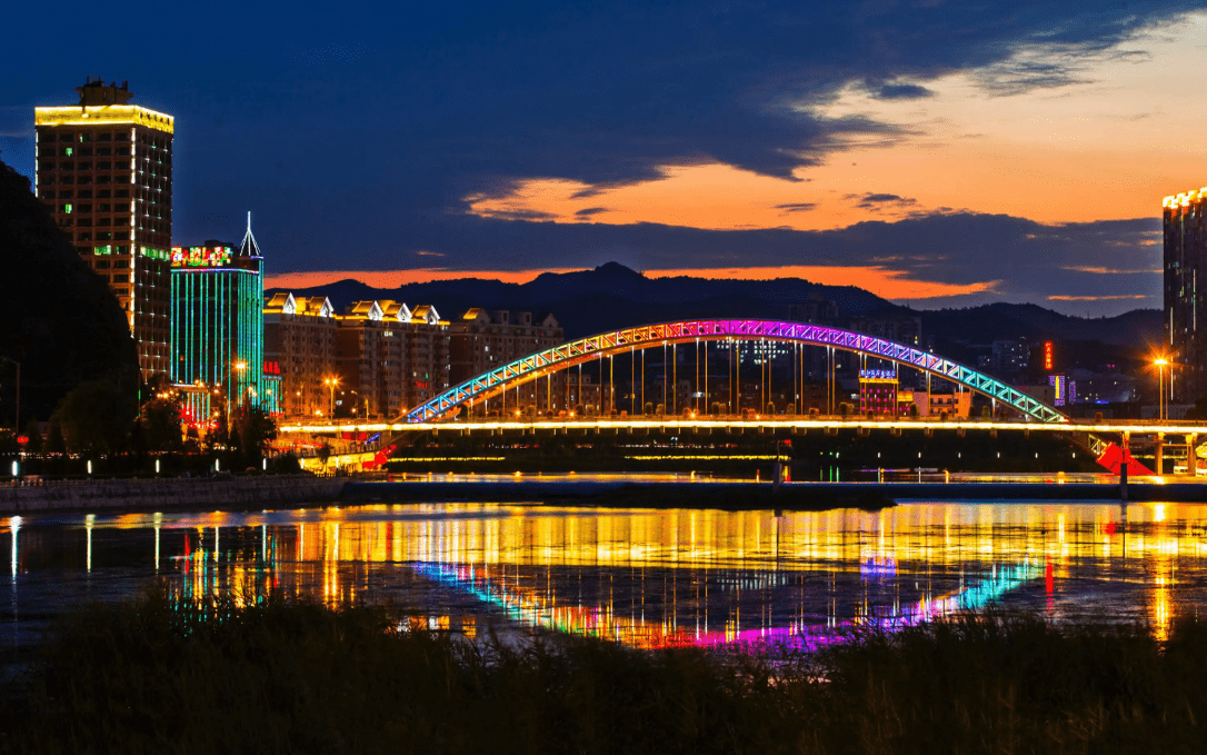 承德周易取名,承德起名字的来历故事简介_谢咏_热河_五行