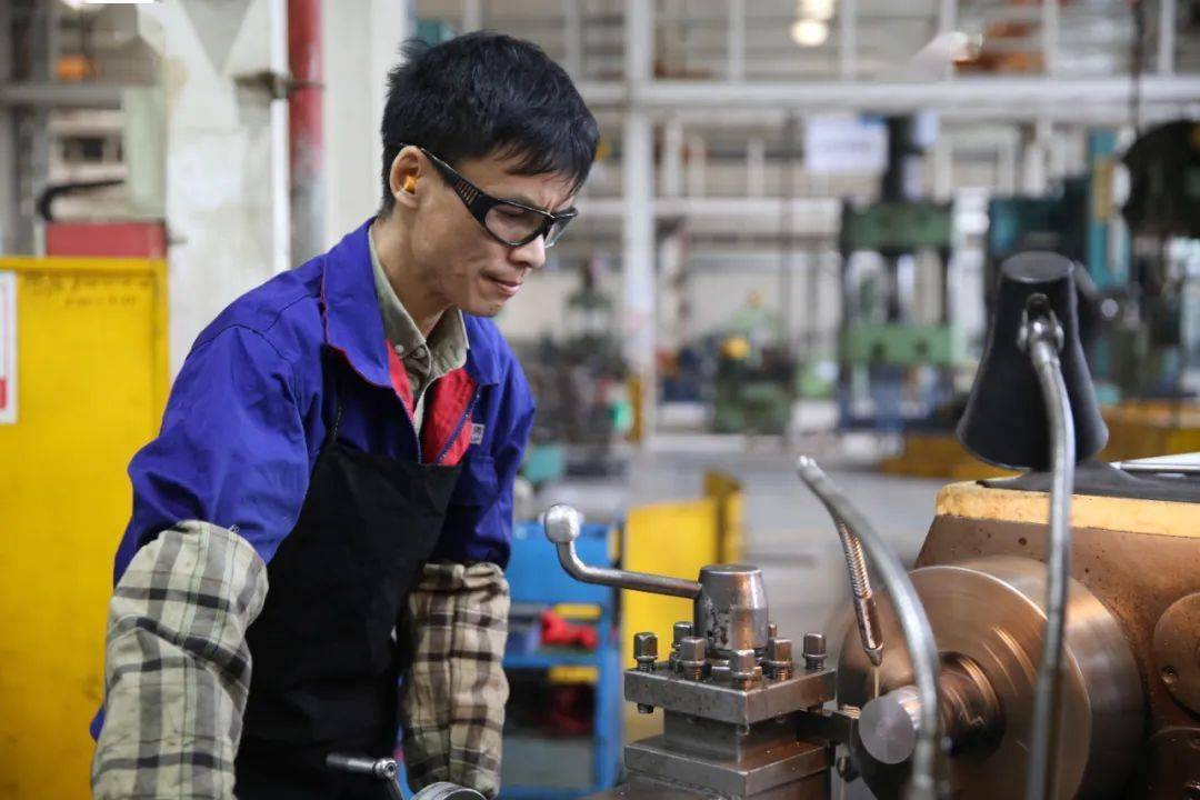 武进国家高新区举办车工技能竞赛