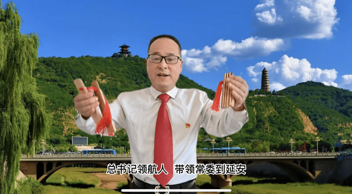 党的二十大开幕会刚结束,《书记小喇叭》主持人魏光民就在渭南师范