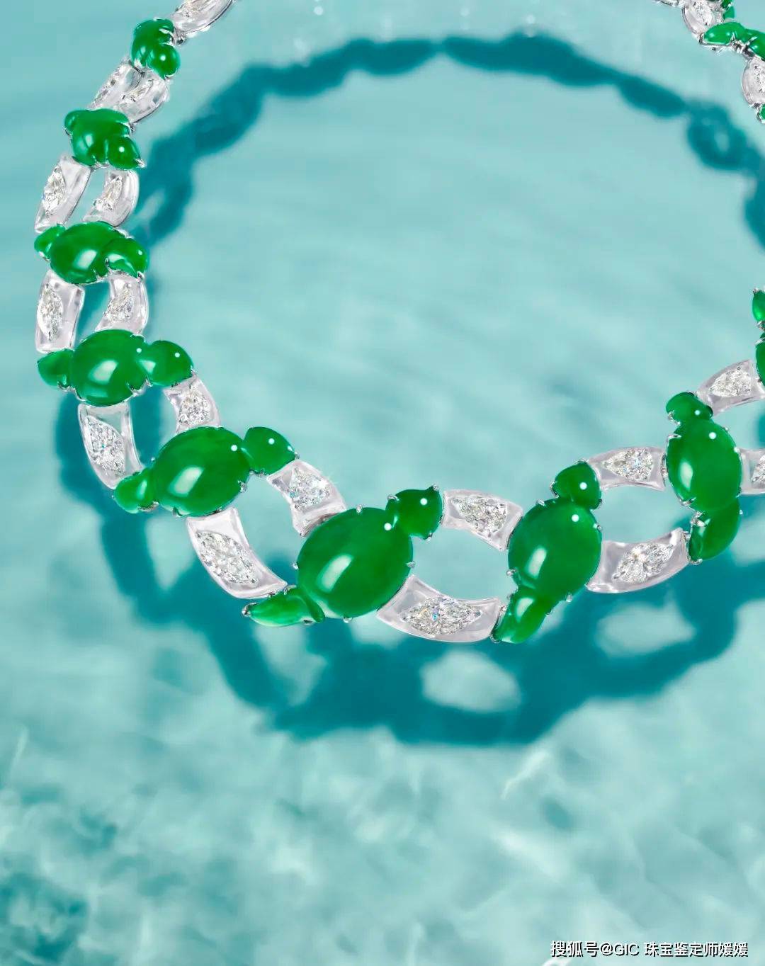 什么样的翡翠可以送拍卖？以佳士得拍品为例，以下几点告诉你答案_搜狐网