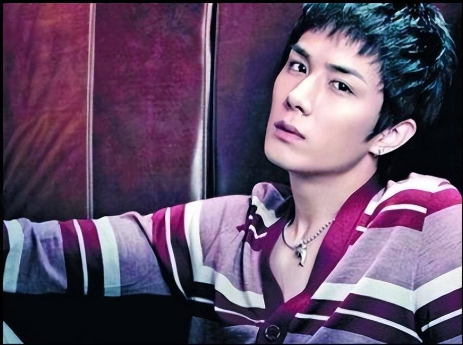 李承铉的尊重和体谅,戚薇的理解和包容,治愈了很多男女怕婚生子