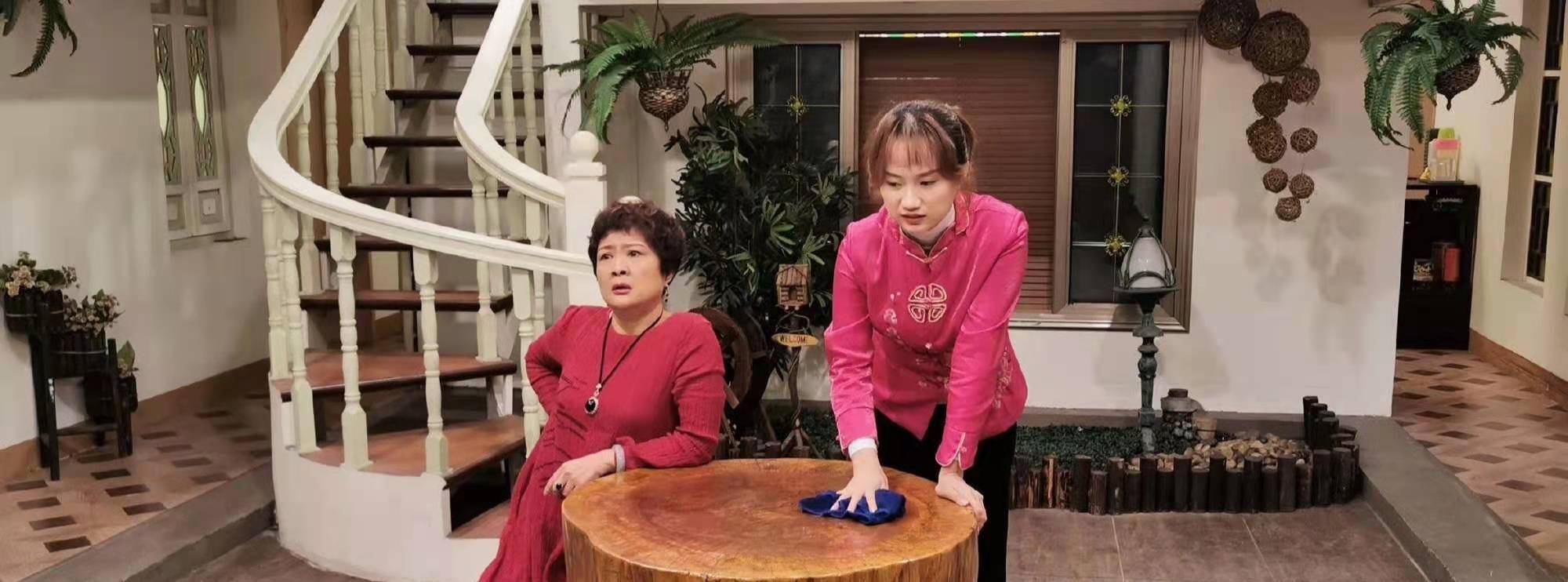 康天庥想娶她,结果却嫁给了人家,冰冰的扮演者龚洁影的老公曝光
