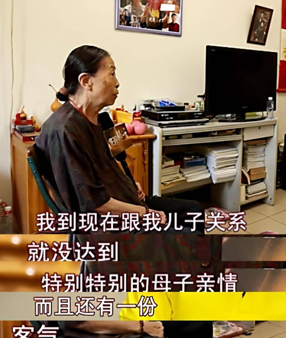 83岁瘦骨嶙峋,仍工作给儿子还房贷,张少华:我不是合格的母亲_老太太