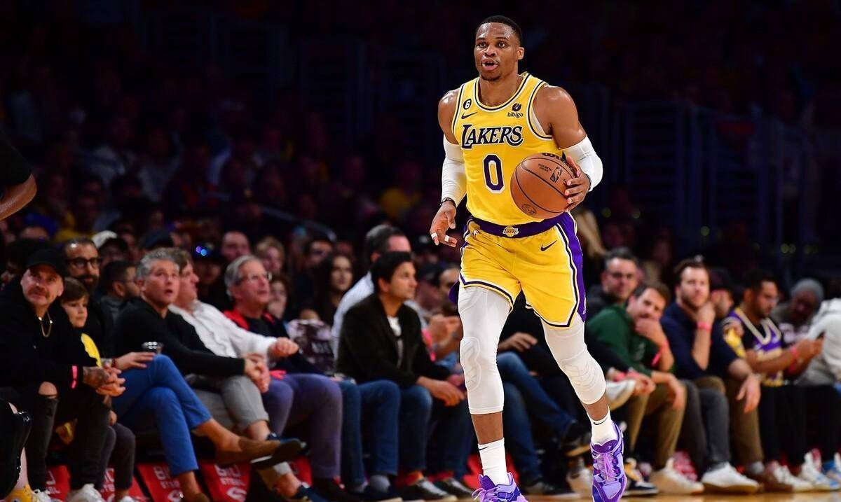 从现在开始,威斯布鲁克错过了首发吗?