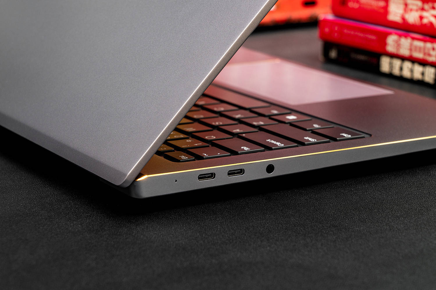 英特尔再战独显，锐炫A370M剑指轻薄本，雷神T-BOOK 14深度评测