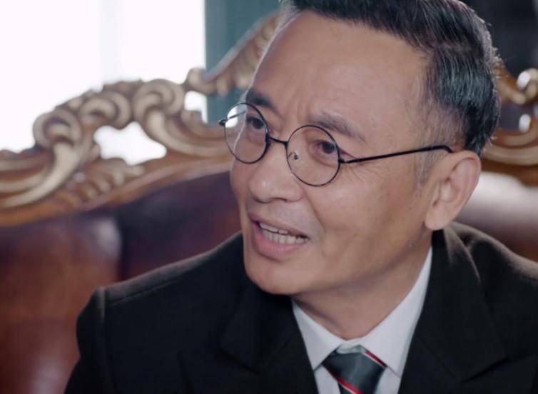 《铁道风云》,题材上是争夺铁路权这样比较新奇的设定,人物设定上是一