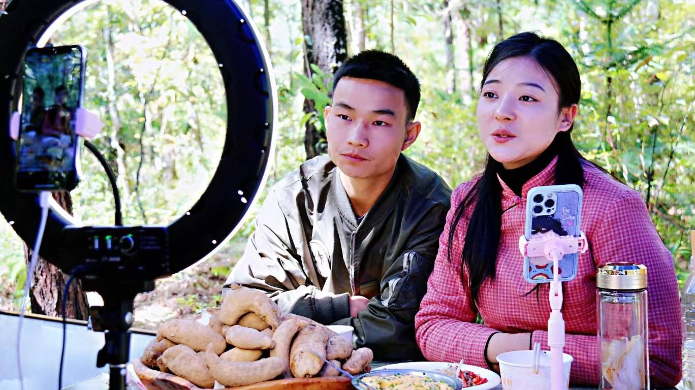 德江"古村乐乐"直播带货助力农产出山_销售_农产品_天麻