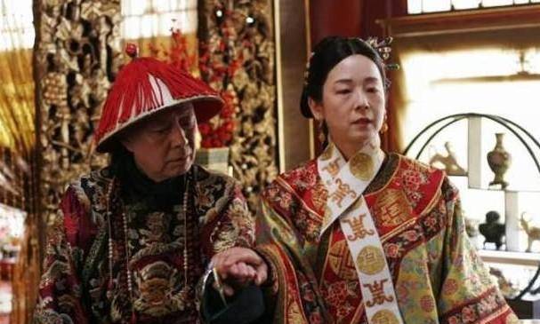 光绪和溥仪间还有一位“皇帝”，在位仅3天，名字如雷贯耳