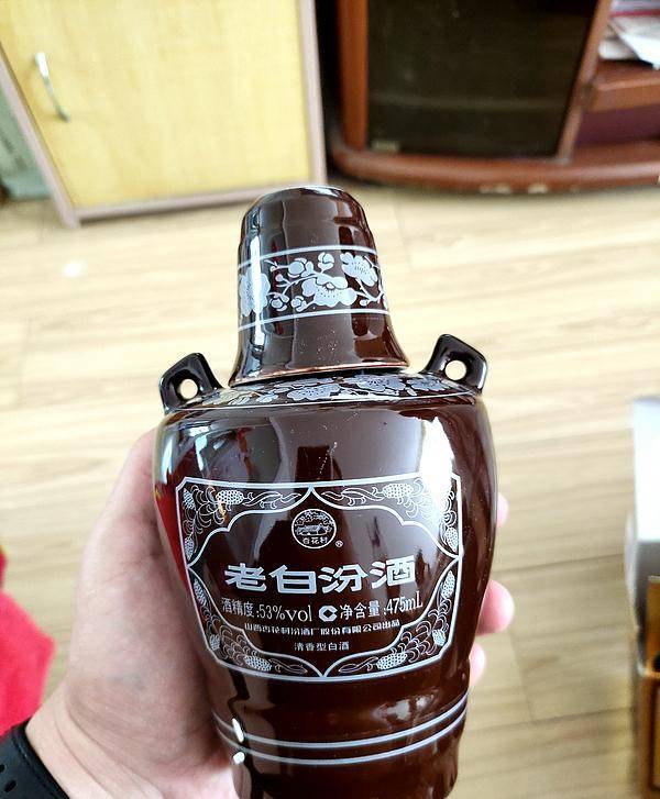 62岁酿酒师不小心说漏嘴_酿造_酒曲_工艺