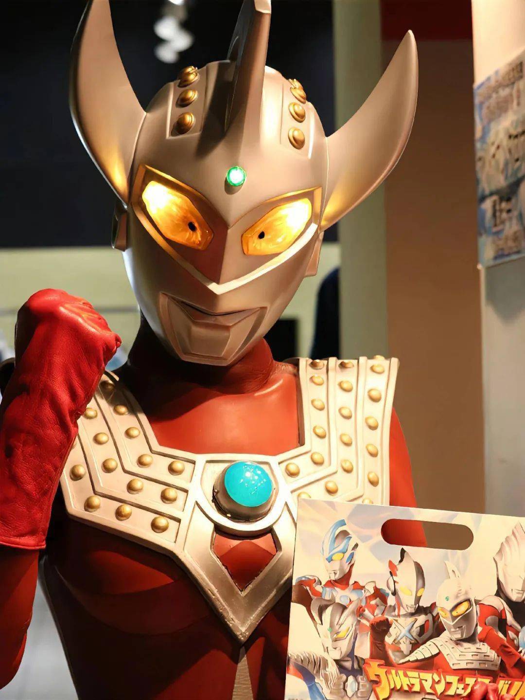 奥特曼壁纸 |佐菲,杰克,泰罗_奥特曼_杰克_泰罗