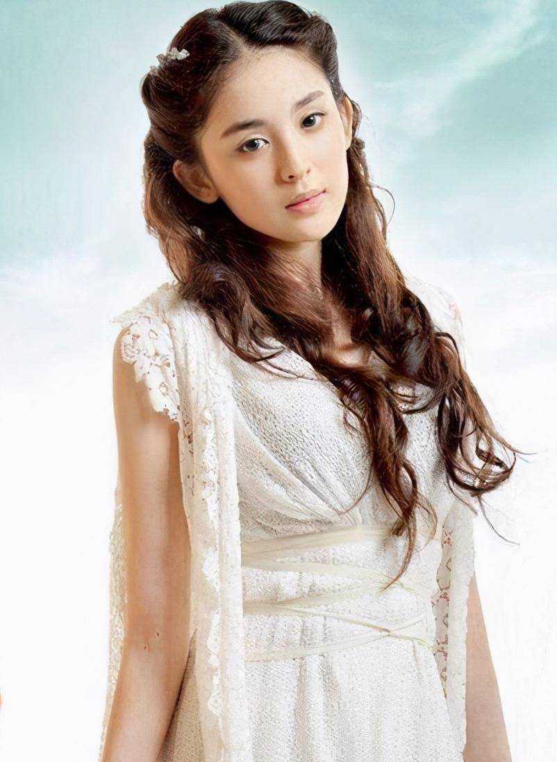 影视女演员张芷溪 容貌出众 气质典雅,照片欣赏_同年_古装_电影