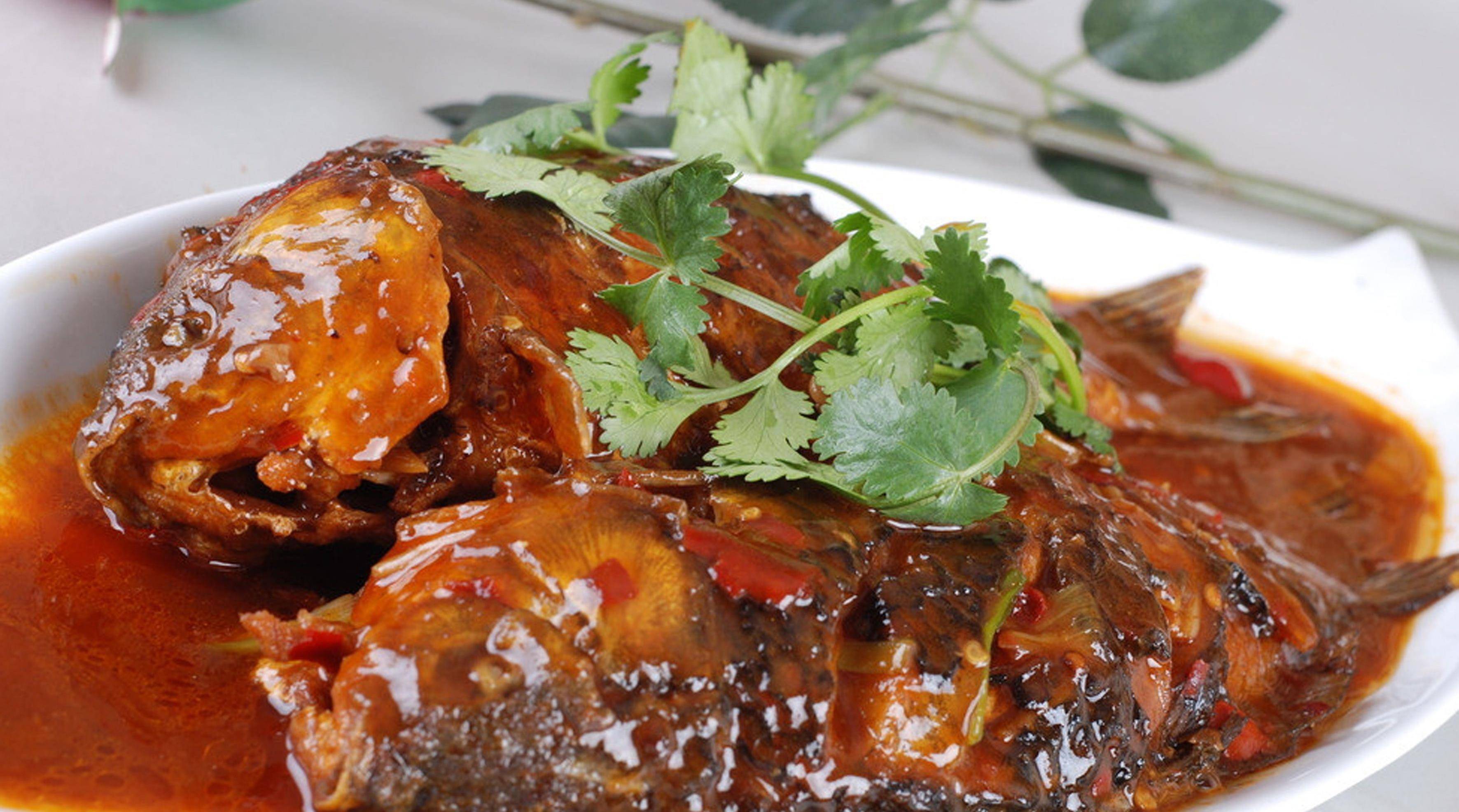 天然"长寿鱼",含丰富的蛋白质,多吃补充氨基酸,排队也值_鲫鱼_做法_油