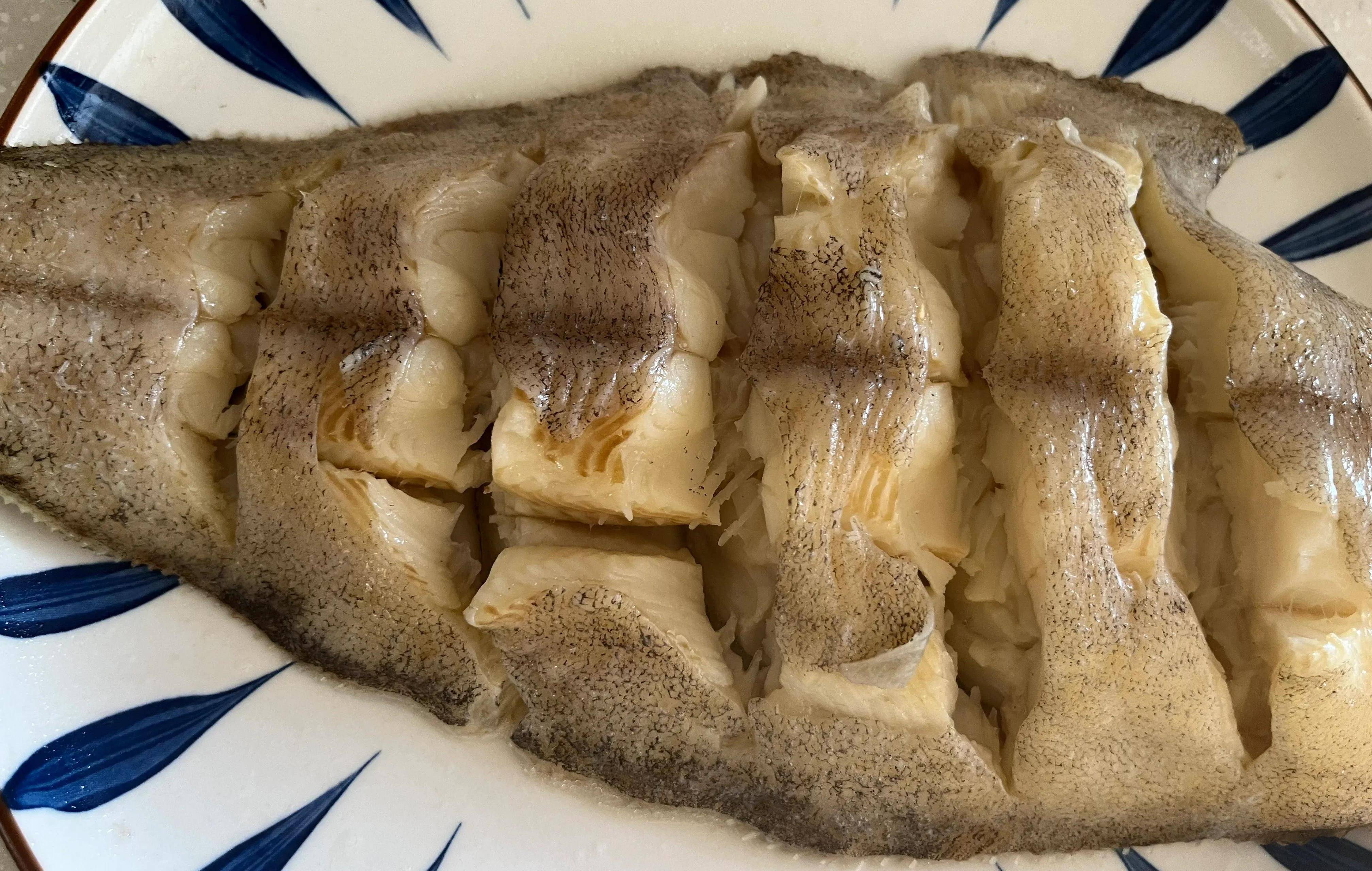 清蒸鲽鱼,做法简单味道一流,饭店的大菜在家就能轻松做出来