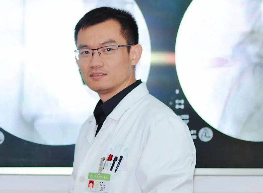 作为一名脊柱外科医生,泰安市中心医院脊柱外科副主任医师张鹏把责任