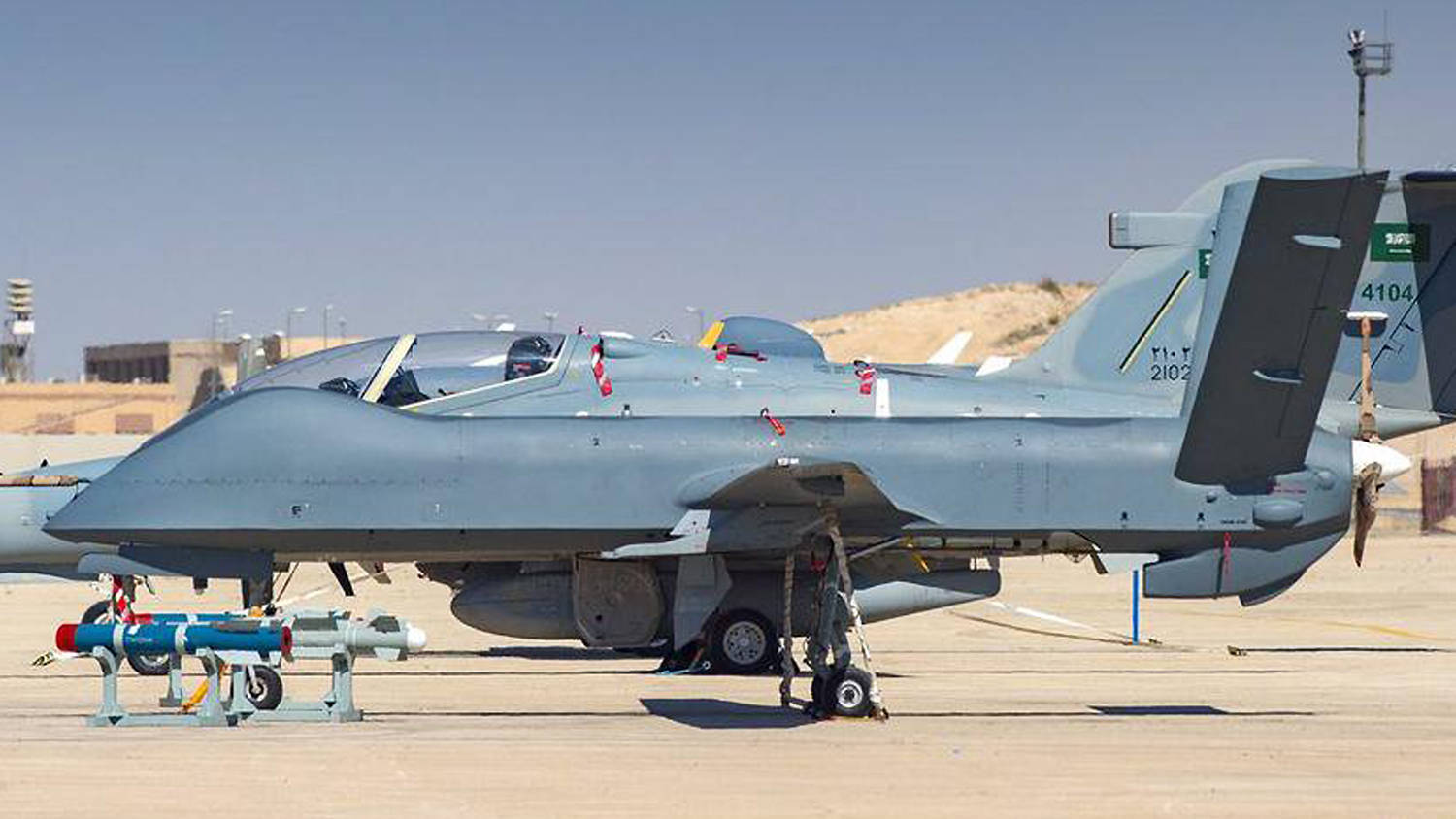 中航成飞翼龙-10无人机转正:无侦-10,直面高危战场的隐身飞机_空军多