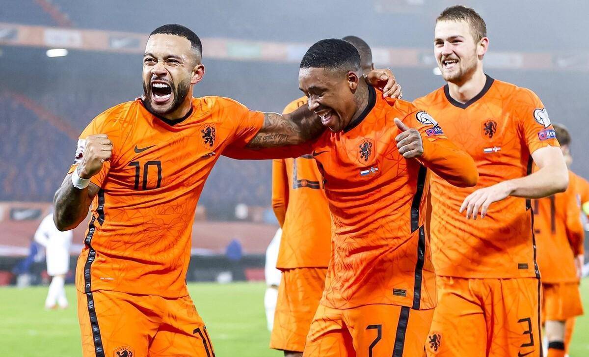 卡塔尔世界杯"无冕之王"——荷兰队,首发11人出炉,德佩领衔_范加尔