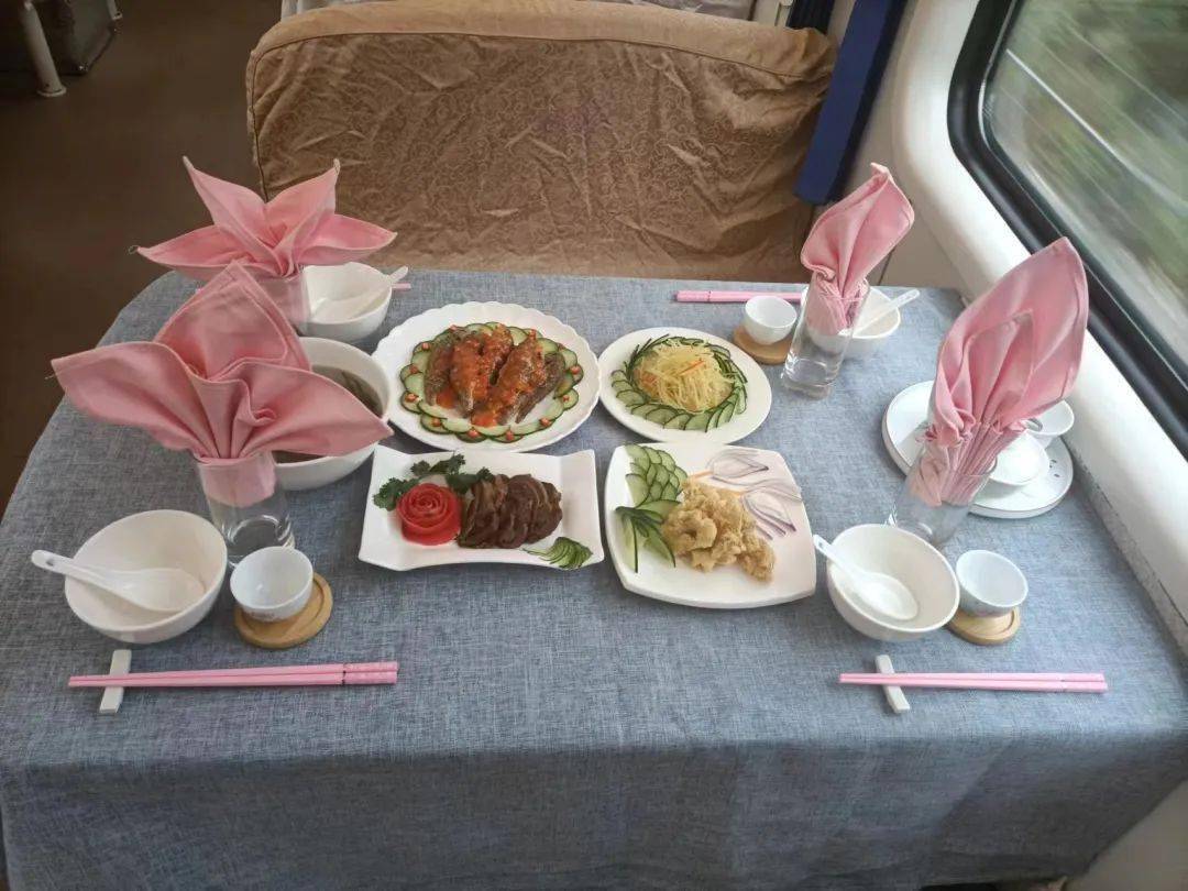"标准化餐车"这样打造_旅客_列车_特色