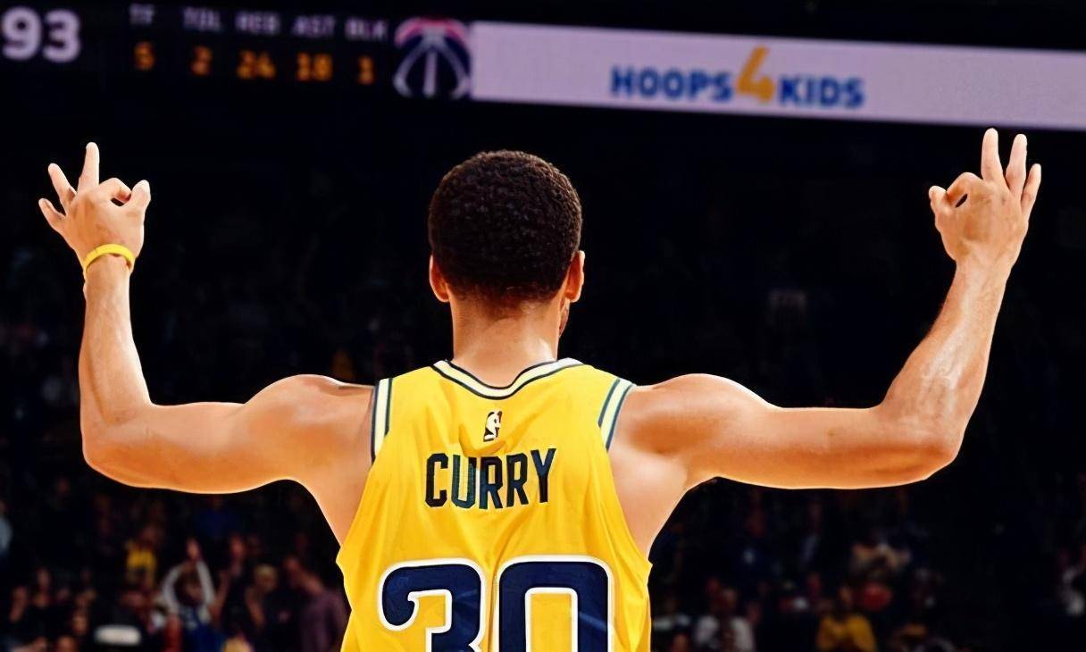 如何评价库里62分史诗之夜?魔术师说了公道话_球员_勇士_赛季