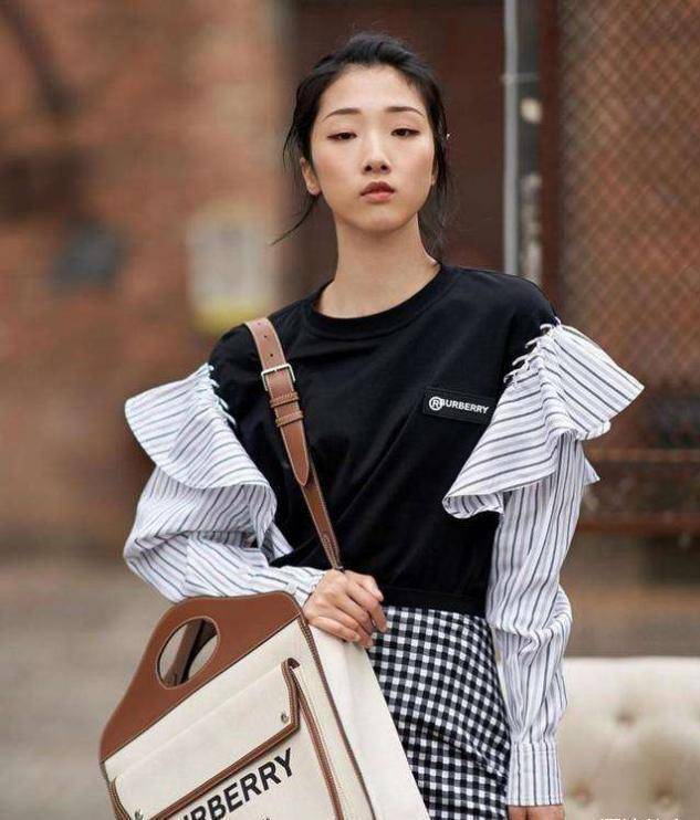 徐明朝显然也深谙此道,他在录音中甚至提及"丑不是问题反而是优势",有