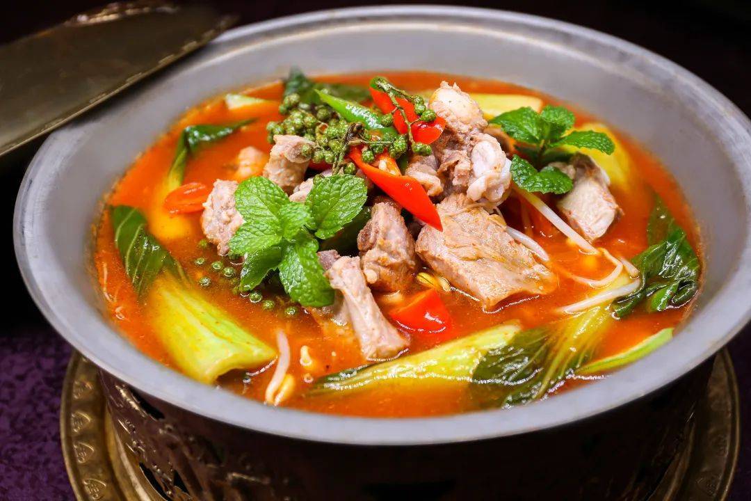 济宁富力万达嘉华酒店 | 邀您一品苗家酸汤菜肴_贵州_自然_传统