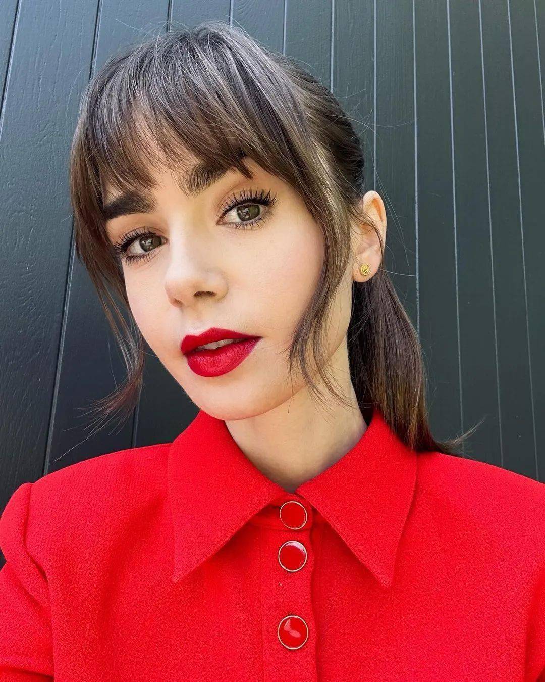 已经被lily collins的状态狠狠美到._兰蔻_宣传_lanc