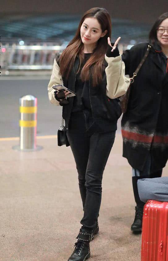 外柔内刚祝绪丹:靠周芷若成金希澈女神,与男友当街亲密引非议_因为