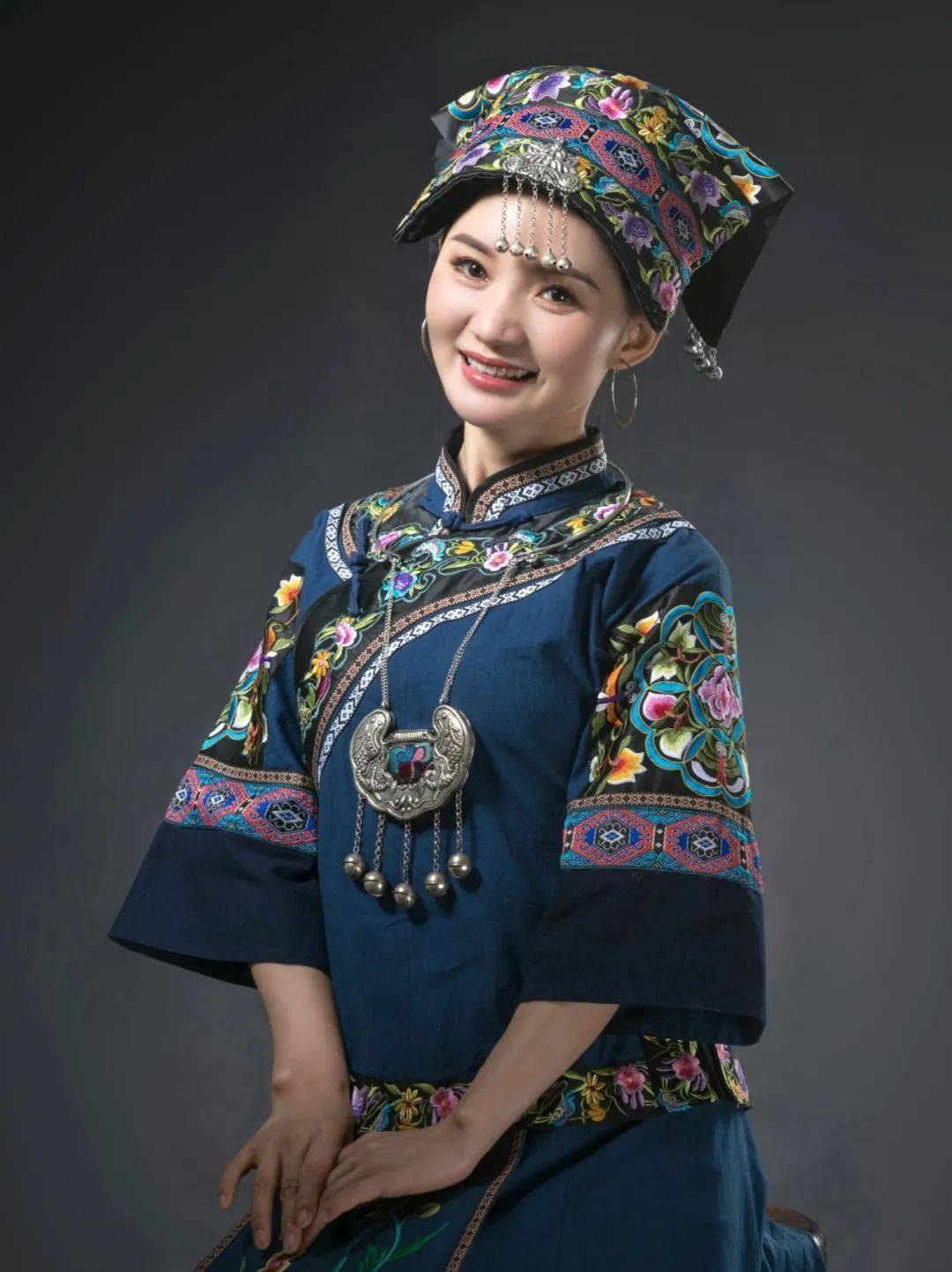 青年女高音张芝明带你领略民歌的魅力