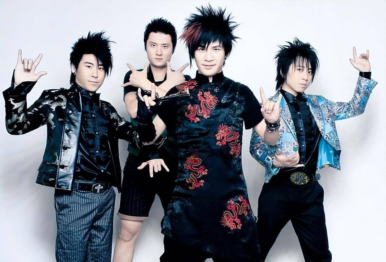 大张伟:我这辈子最正确的决定,就是娶了经纪人当老婆_父母_向付翀