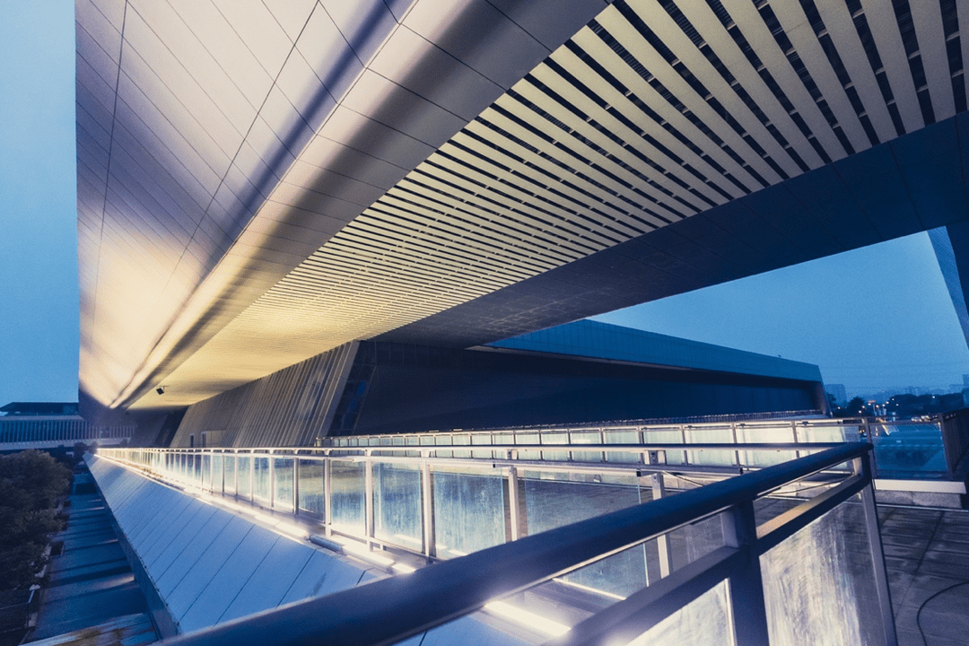 迎接科博会 绵阳国际会展中心"变装"|图集_景观带_艺术_鲜花