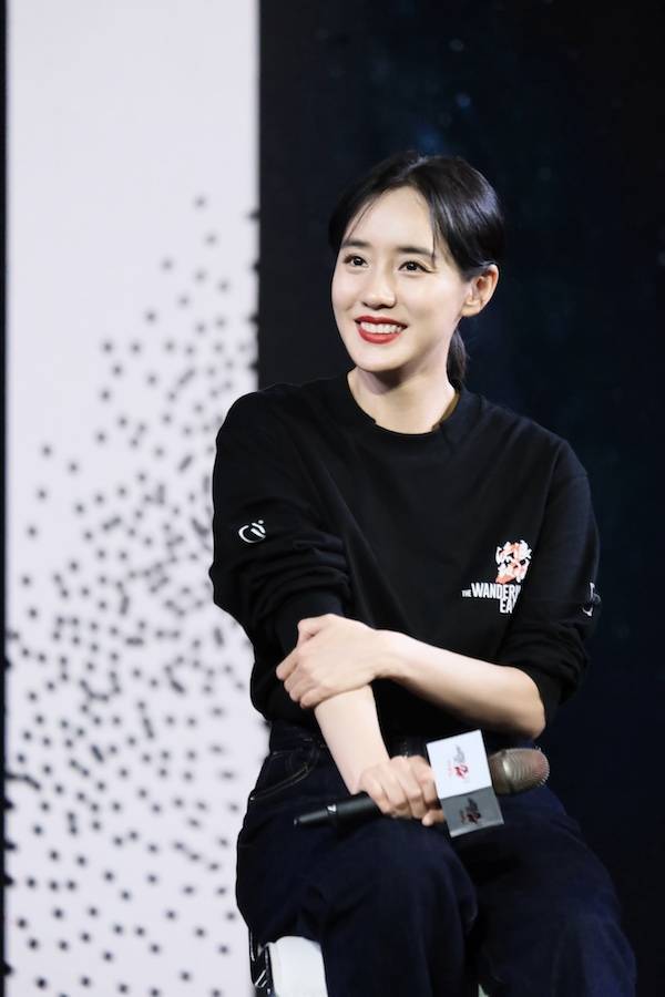 《流浪地球》中,王智就客串了男主刘启的母亲,刘培强的妻子韩朵朵