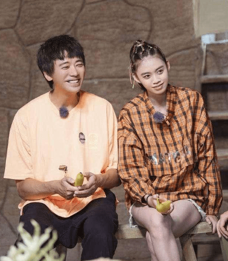 深夜手指受伤,第一时间竟先是自拍_苏见信_小丸子_奶奶