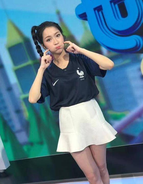 t台走秀时内裤滑落,女生直言:谁爱看谁看_电视_马凡舒_时候