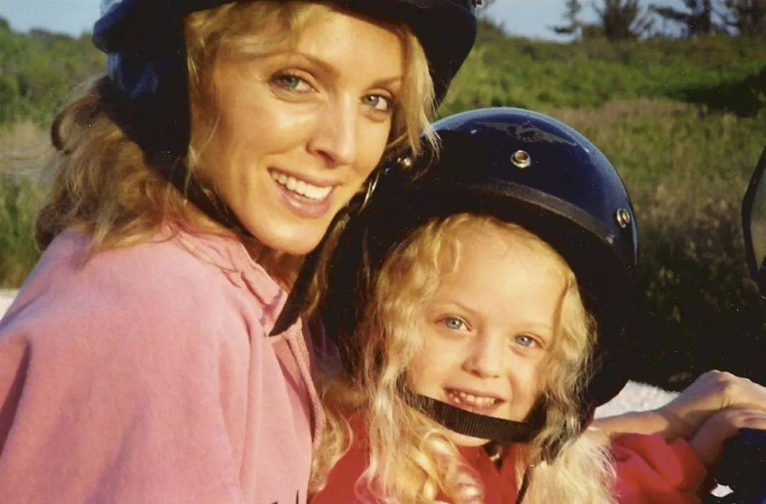 蒂芙尼,全名蒂芙尼·阿丽亚娜·特朗普(tiffany ariana trump),是