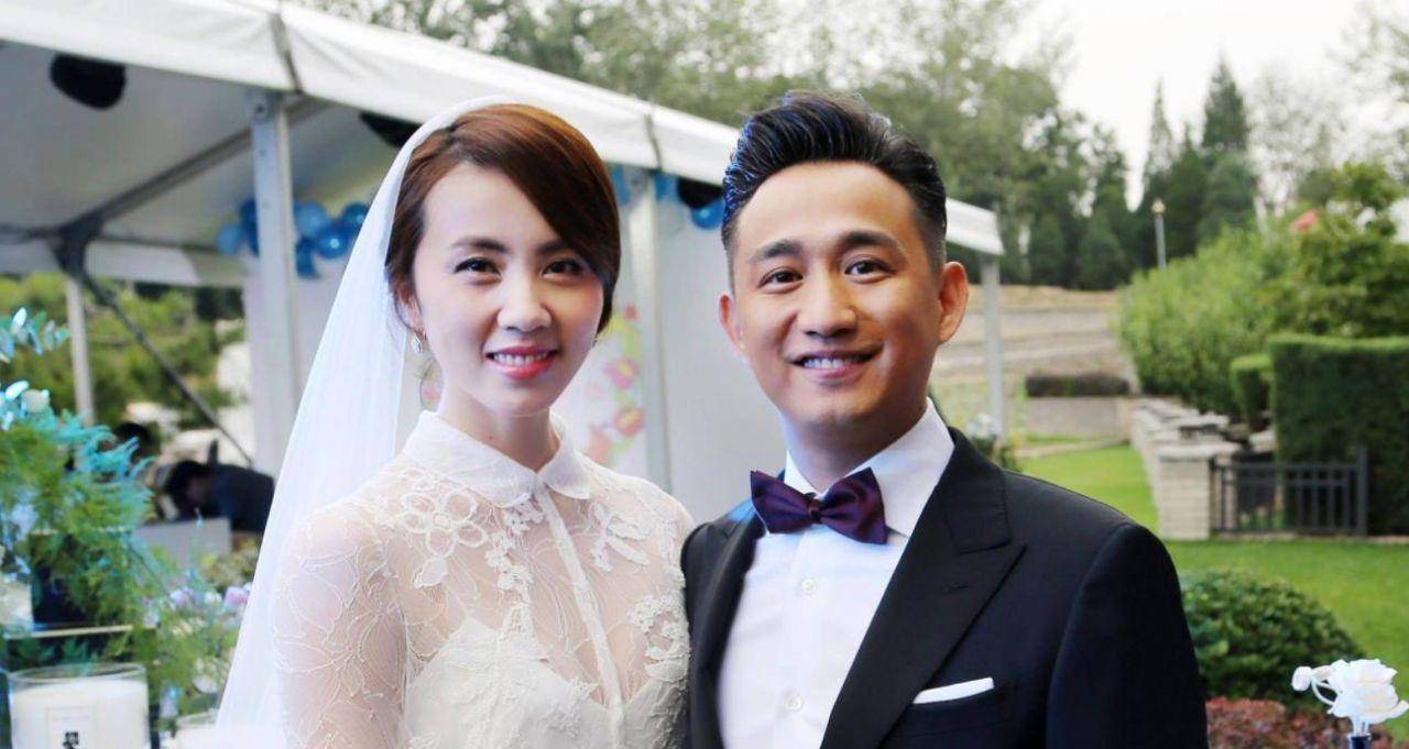 24岁就对她一见钟情,苦追2月终如愿,今结婚33年被宠成公主_黄磊_孙莉