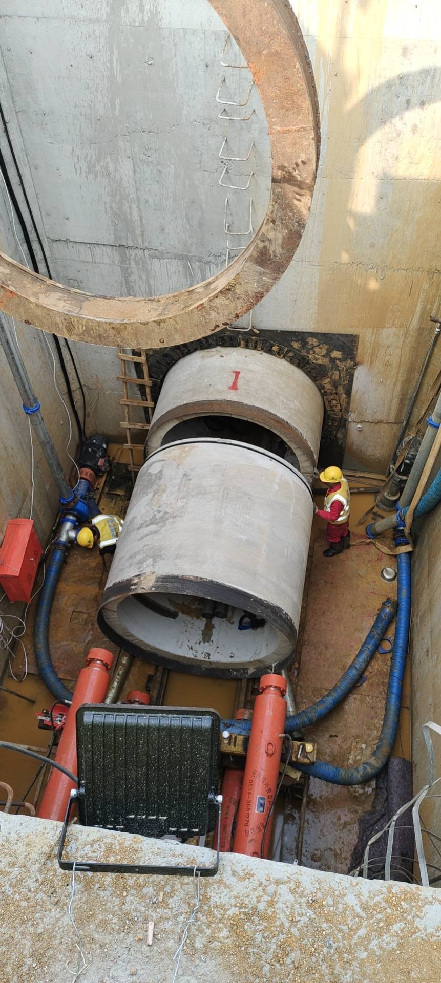 唐兴装备岩石顶管机助力山东青岛地铁6号线_工程_施工_经济