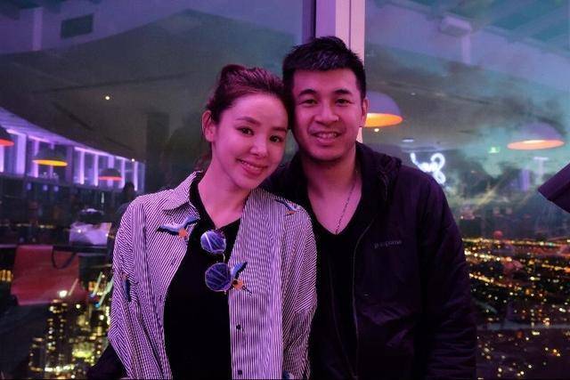 她是tvb"御用剩女",曾与丁子高相恋,如今终于结婚了_zoie_谭凯琪