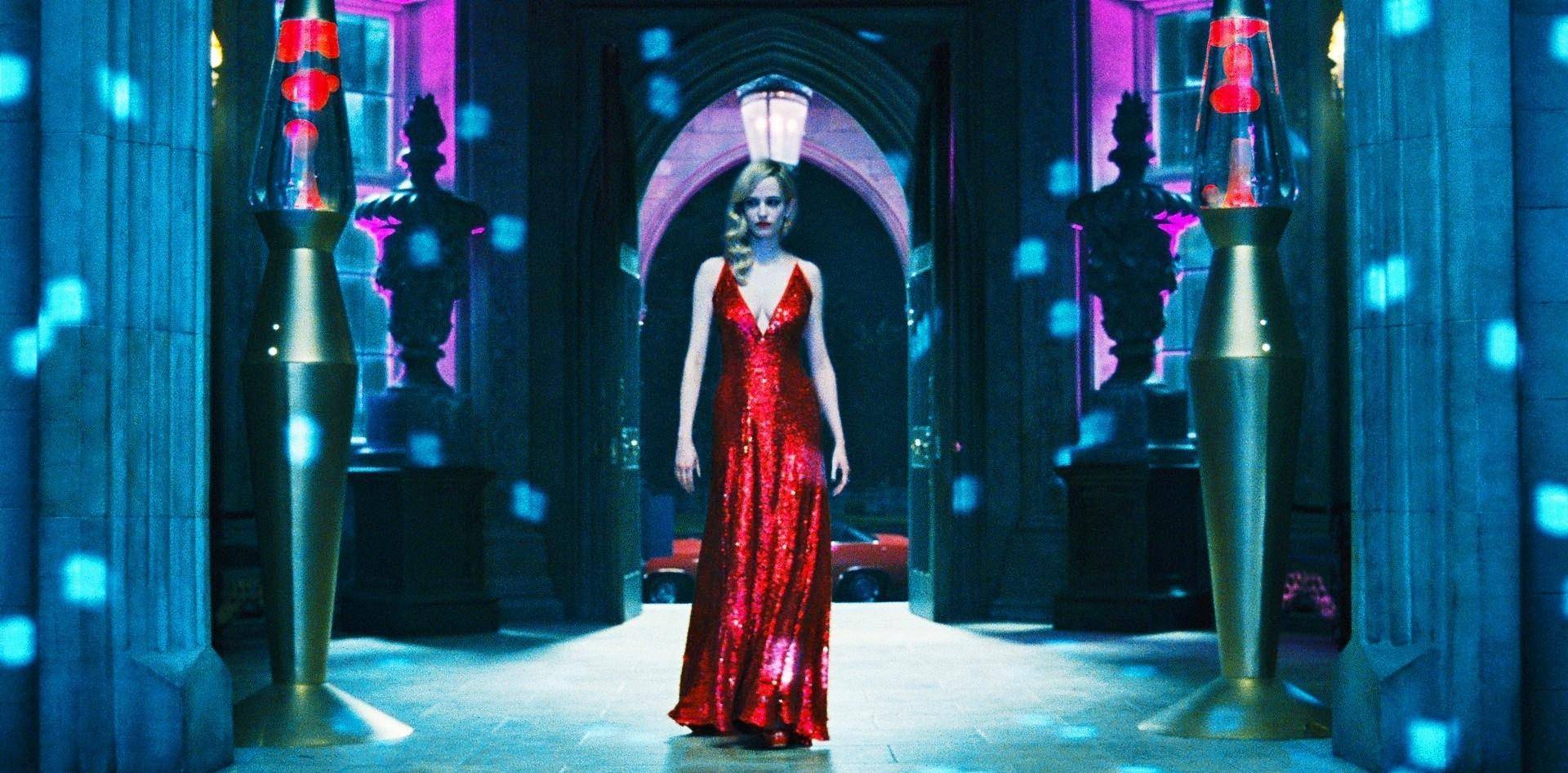 《黑暗阴影》,杰克船长,女神伊娃演绎吸血鬼的故事,趣味十足_电影