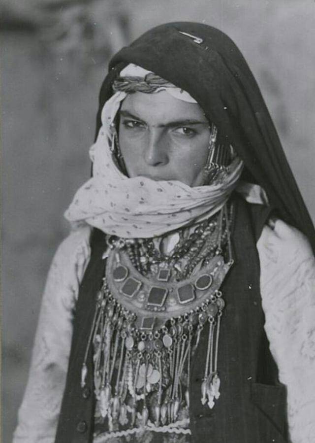 为抵抗游牧民族,库尔德人被迫迁移到东方,现在人口已达到200万_呼罗珊