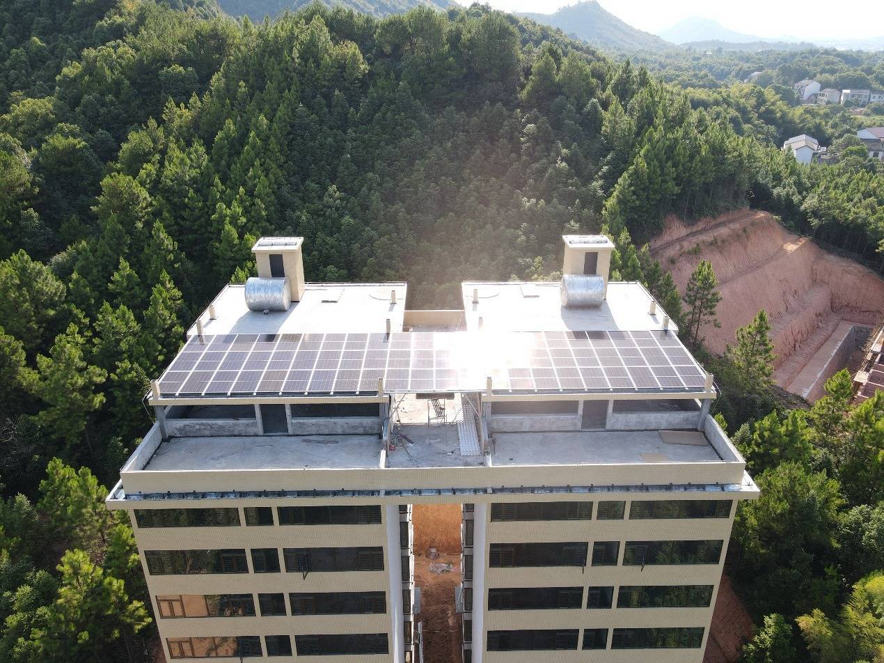 衡阳衡东县:光伏"金顶宝",照"亮"乡村振兴路_宋桥_村民_屋顶