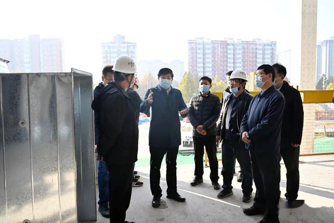 尧都高新技术产业开发区党工委书记,管委会主任郭忠义,区委常委,常务