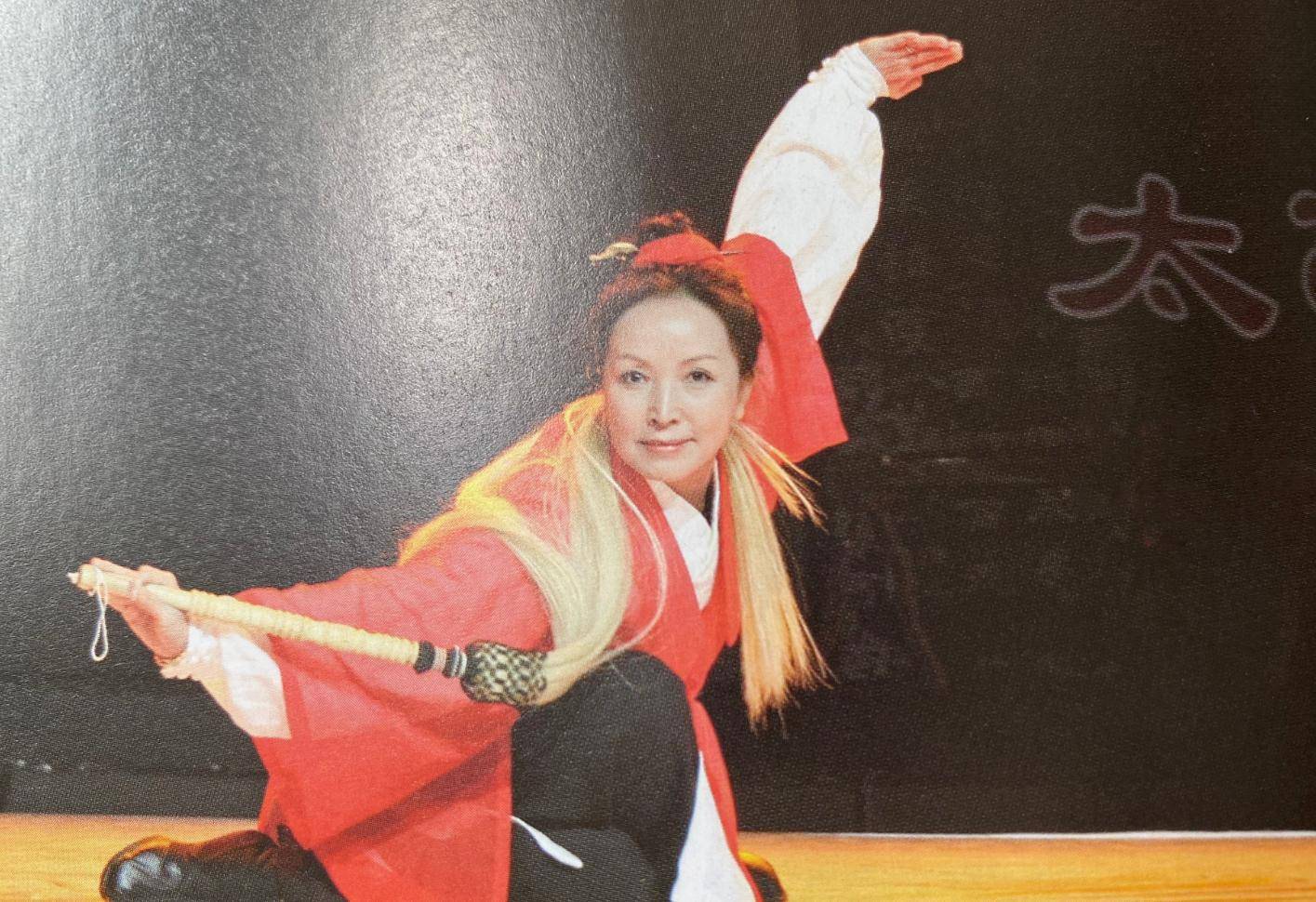 论陈咏霞的武术造诣,4岁开始学武,兼具外家,内家和学院派功夫_永霞