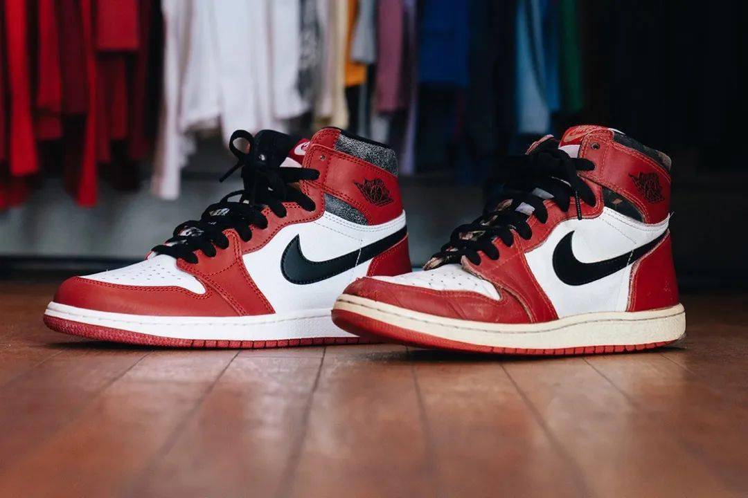 实际比对1985 Air Jordan 1「Chicago」与2022 Air Jordan 1「Lost