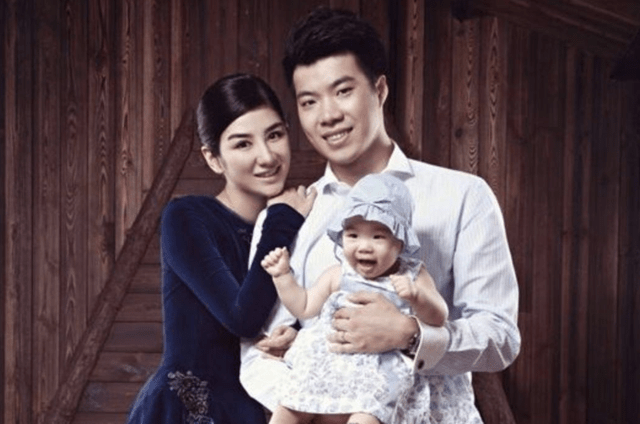 黄奕和相亲对象私下约会,还带上与前夫的女儿,疑似已经确定关系_崔伟