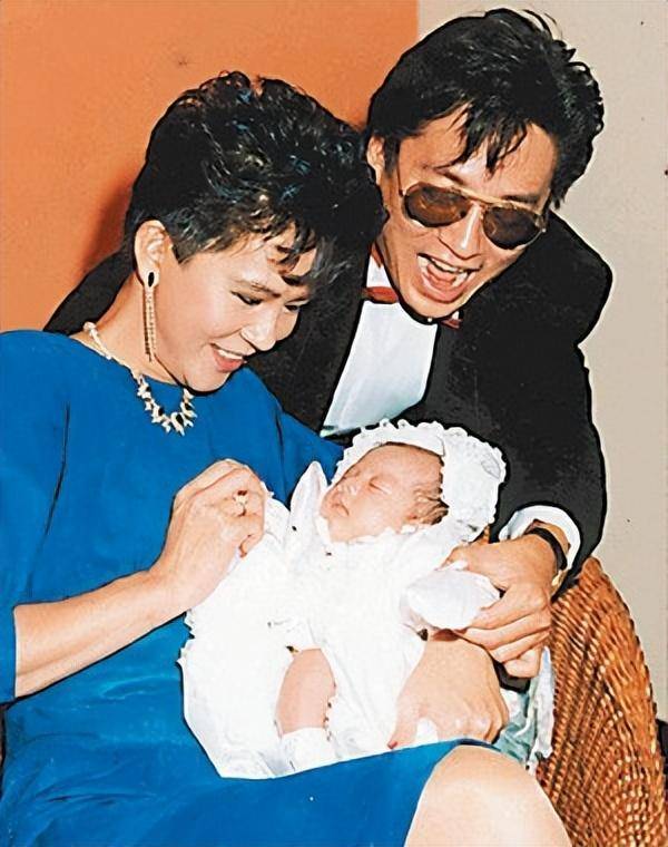 三婚三离两次互绿,临终时身边无一亲人_邓丽君_刘家昌_年代