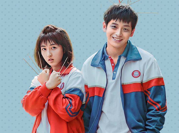 陈飞宇替彭昱畅粉丝送信成功,彭昱畅为张子枫庆生._妹妹_友谊_萝卜