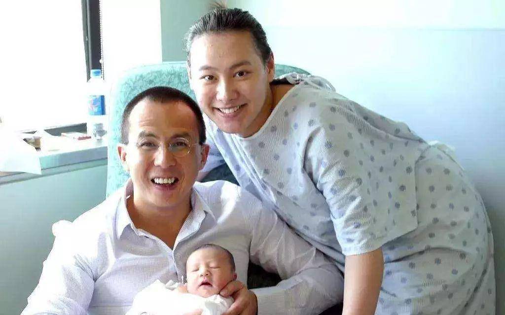 33岁梁洛施举办庆生聚会,酒柜名酒琳琅满目,富商男友未现身_李泽楷